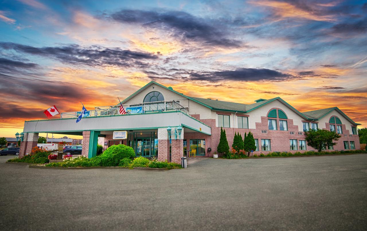 Hotel Travelodge By Wyndham Victoriaville Buitenkant foto